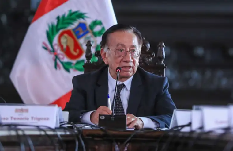 Ejecutivo solicita autorización al Congreso para viaje presidencial al Vaticano y Francia