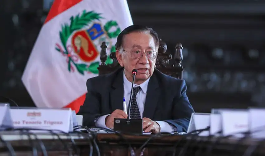Ejecutivo solicita autorización al Congreso para viaje presidencial al Vaticano y Francia