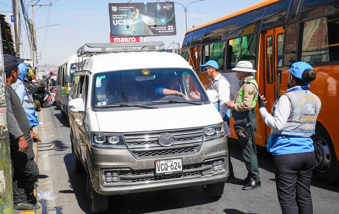 Informalidad en el transporte se agrava en el Avelino