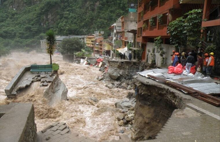 Gobierno alista S/ 400 millones para atender inundaciones y sequías