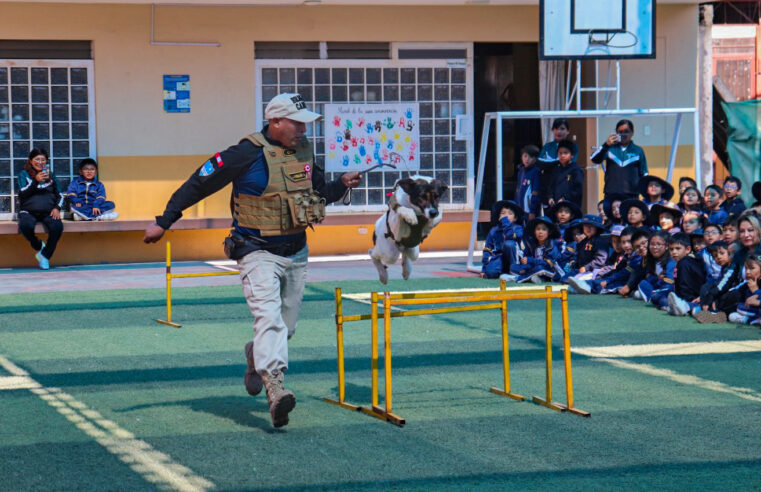 Escolares reciben capacitación sobre tenencia responsable de mascotas