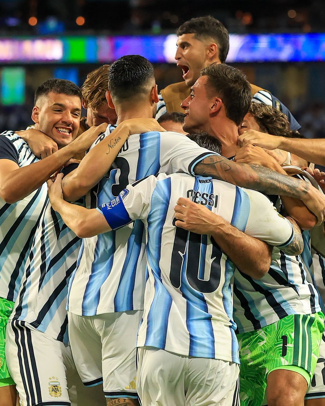 12-1: Argentina y Colombia buscan verse en cuartos de final del Mundial