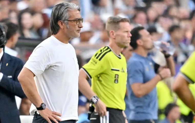 Suiza jugó contra Argentina, el árbitro y el VAR