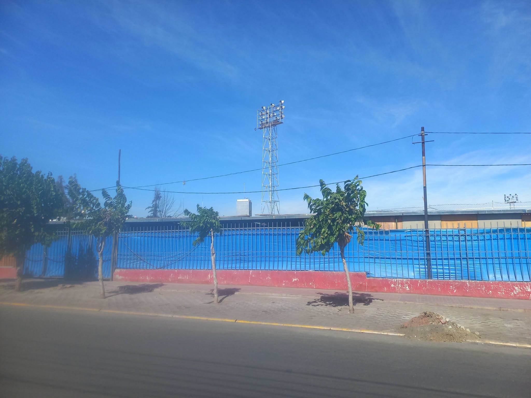 Ambulantes tienen plazo para desocupar el estadio Melgar hasta octubre