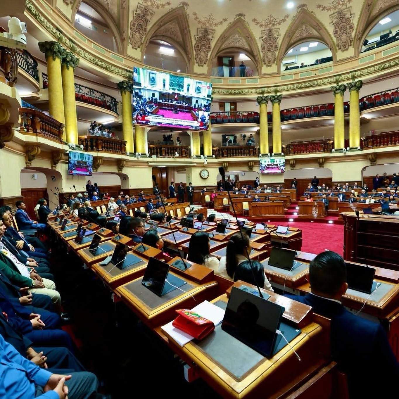 Senado elegirá su primera Mesa Directiva entre dos listas