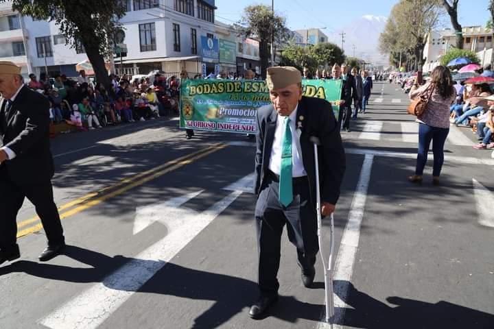 EL ALMA NUNCA EGRESA. Pasión y orgullo en el desfile de la Independencia Americana