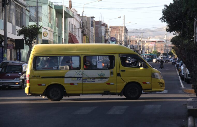 Transportistas buscarán solucionar crisis mediante proyecto de ordenanza