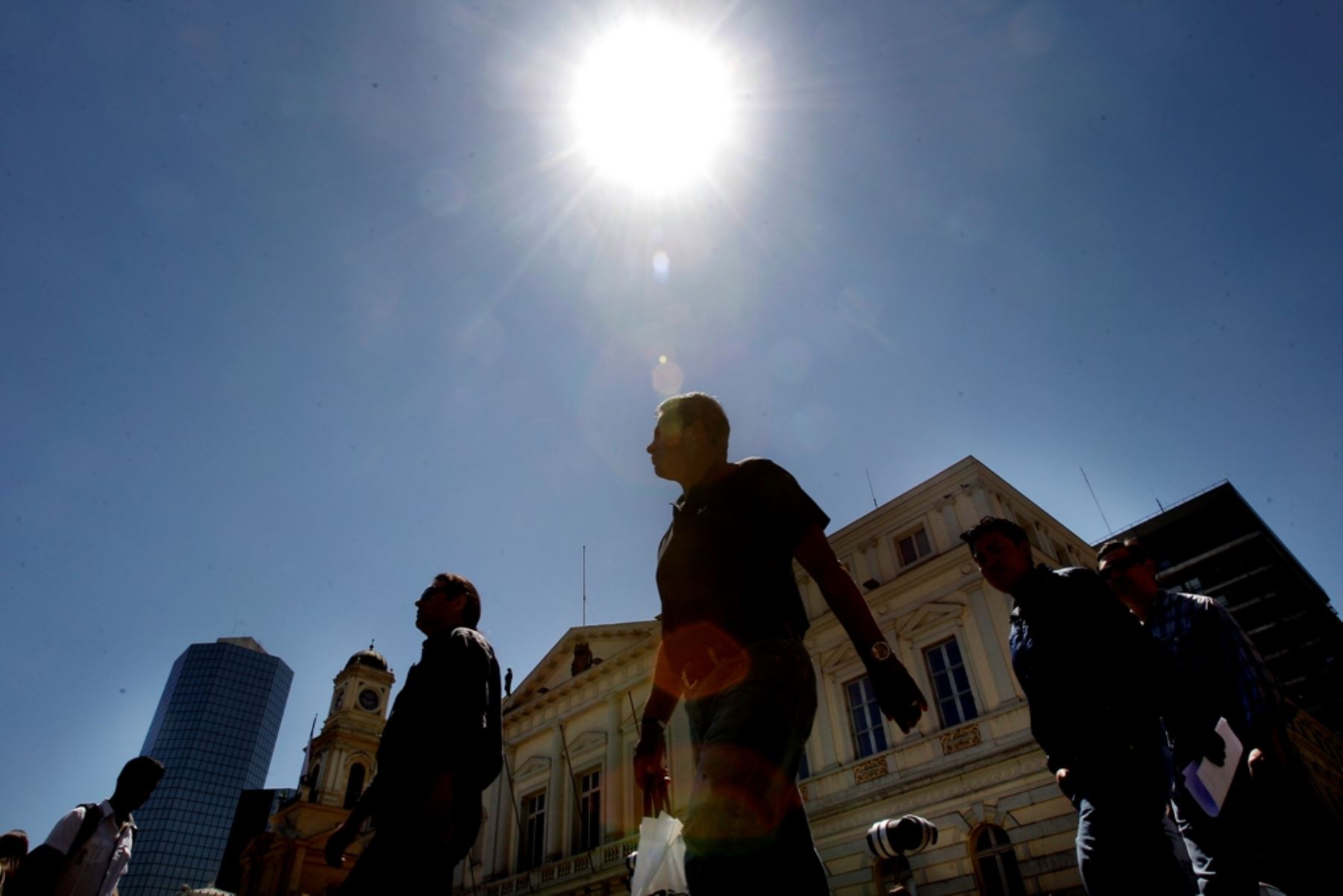 A CUIDARSE DEL SOL. Arequipa alcanzará los 34° hoy 8 y pasado 9 de julio