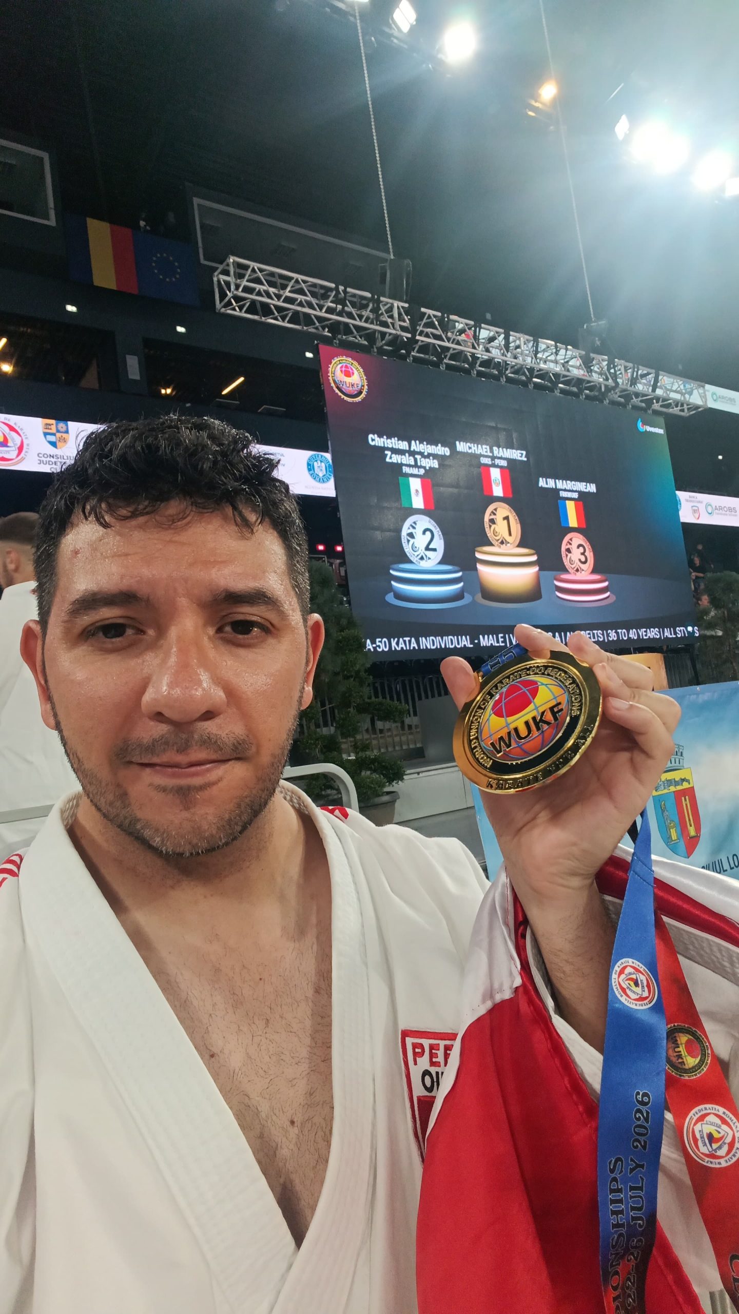 Karateka arequipeño logró el campeonato mundial en Rumanía