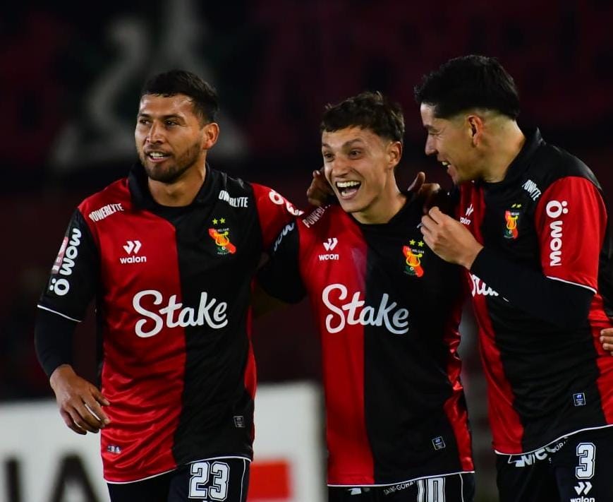 FBC Melgar ganó 2-1 a Cristal pero pudo golear