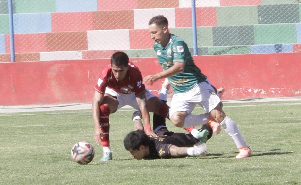 Amigos de la PNP clasifica goleando 8-1 a CD Estrella