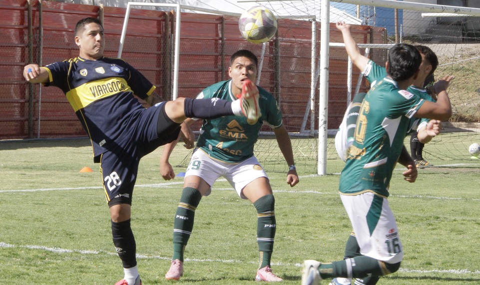 Amigos de la PNP empató 1-1 con Viargoca en Cayma