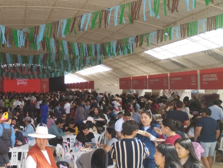 Feria gastronómica rompe récord con más de 215 mil visitantes
