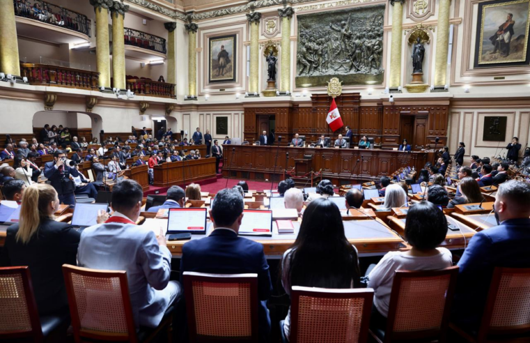 Nuevos parlamentarios andinos juramentaron para el periodo 2026-2031