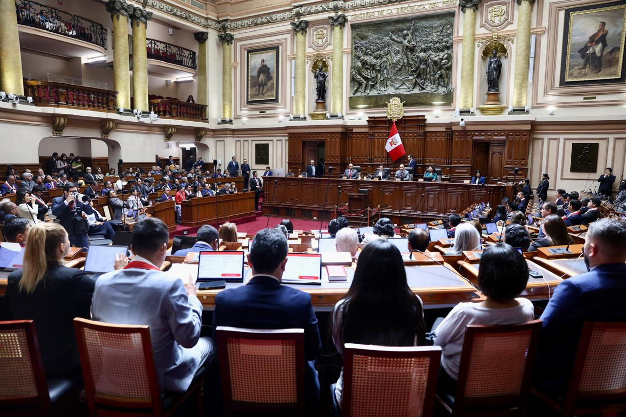 Nuevos parlamentarios andinos juramentaron para el periodo 2026-2031
