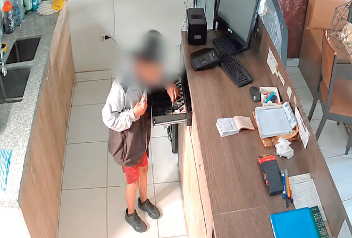 Banda que utiliza a menor continúa robando en Arequipa