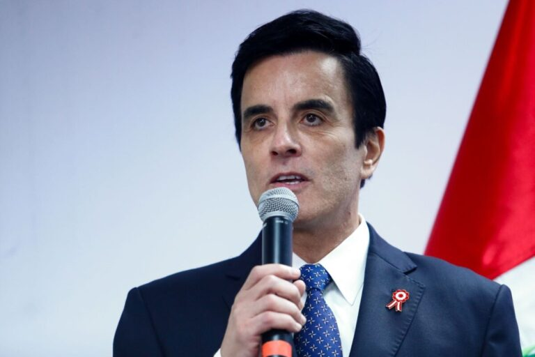 Canciller confía en respaldo del Congreso para facultades legislativas del Ejecutivo