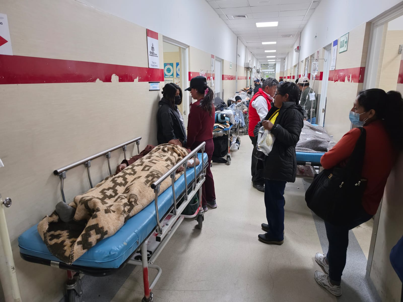 Once escolares resultaron heridos tras accidente en Polobaya