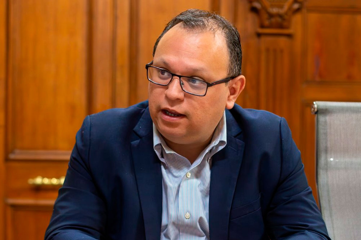 Vinelli inicia coordinación con el para transferencia de gobierno