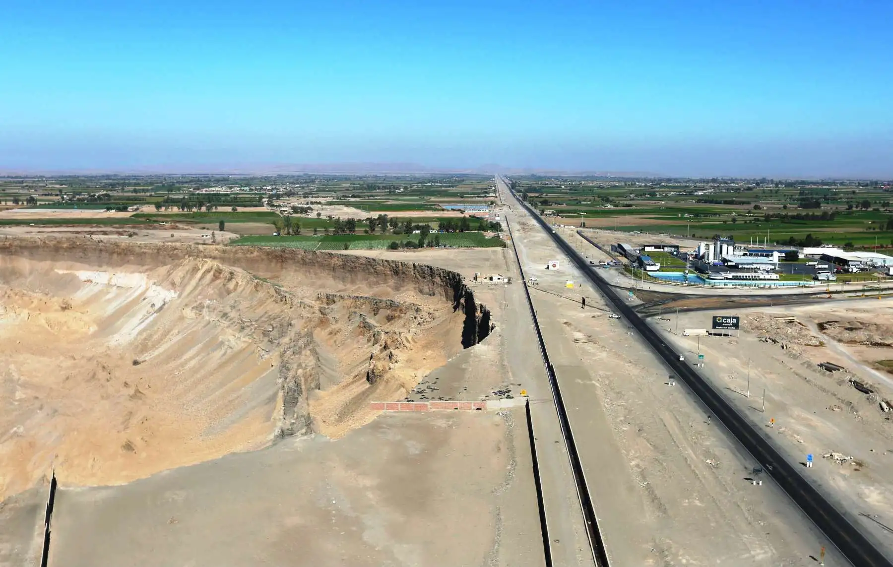 Deslizamiento en Alto Siguas ya afecta infraestructura de riego en Majes