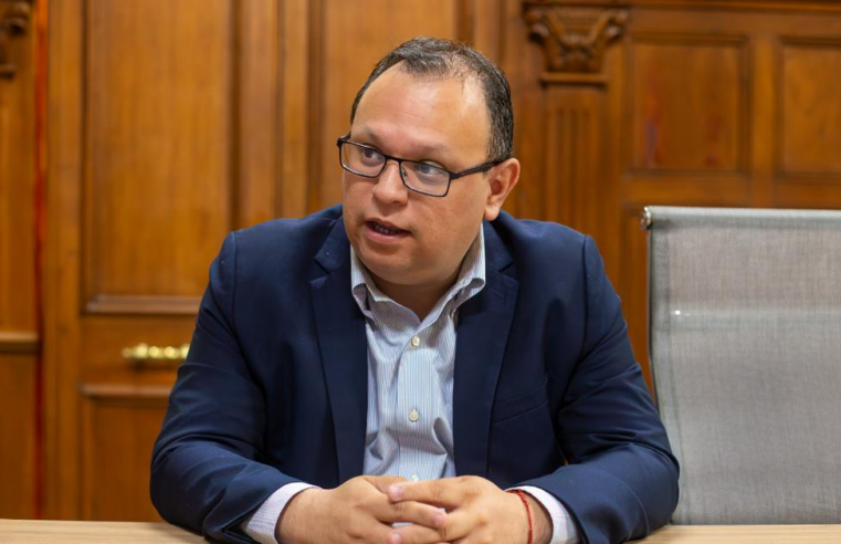 Vinelli solicita al Gobierno suspender designaciones antes del cambio de mando