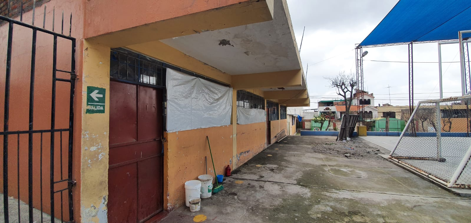 El 30 % de colegios aún no puede acceder a obras por falta de saneamiento físico-legal