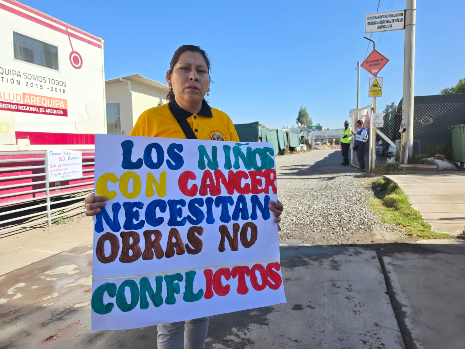 Padres exigen reactivar trabajos del IREN Sur