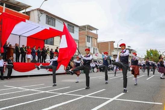 Moquegua reprograma desfile cívico escolar para el 22 de julio