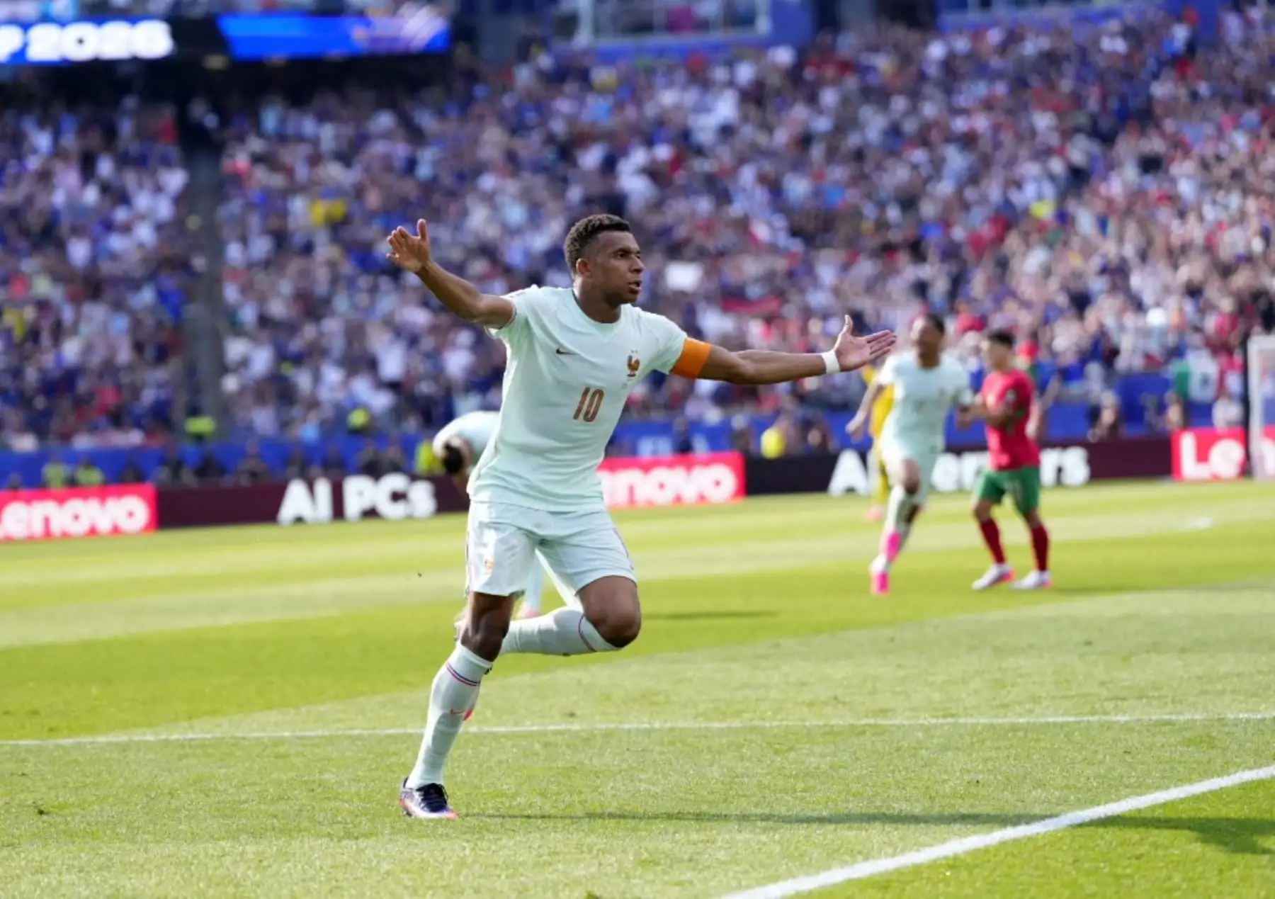 Francia avanza a paso firme a semifinales del Mundial