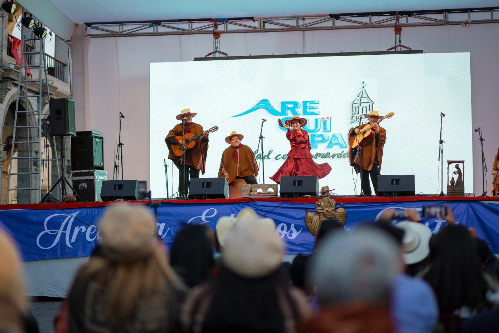 En la música encontramos refugio y comprensión que no conoce de fronteras.