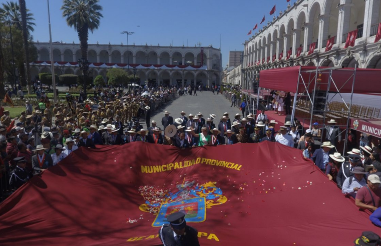 Actividades por 486 aniversario se inicia con paseo de la bandera