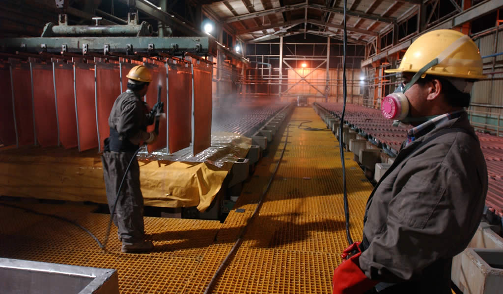 Producción de cobre retrocede en región respecto al 2025