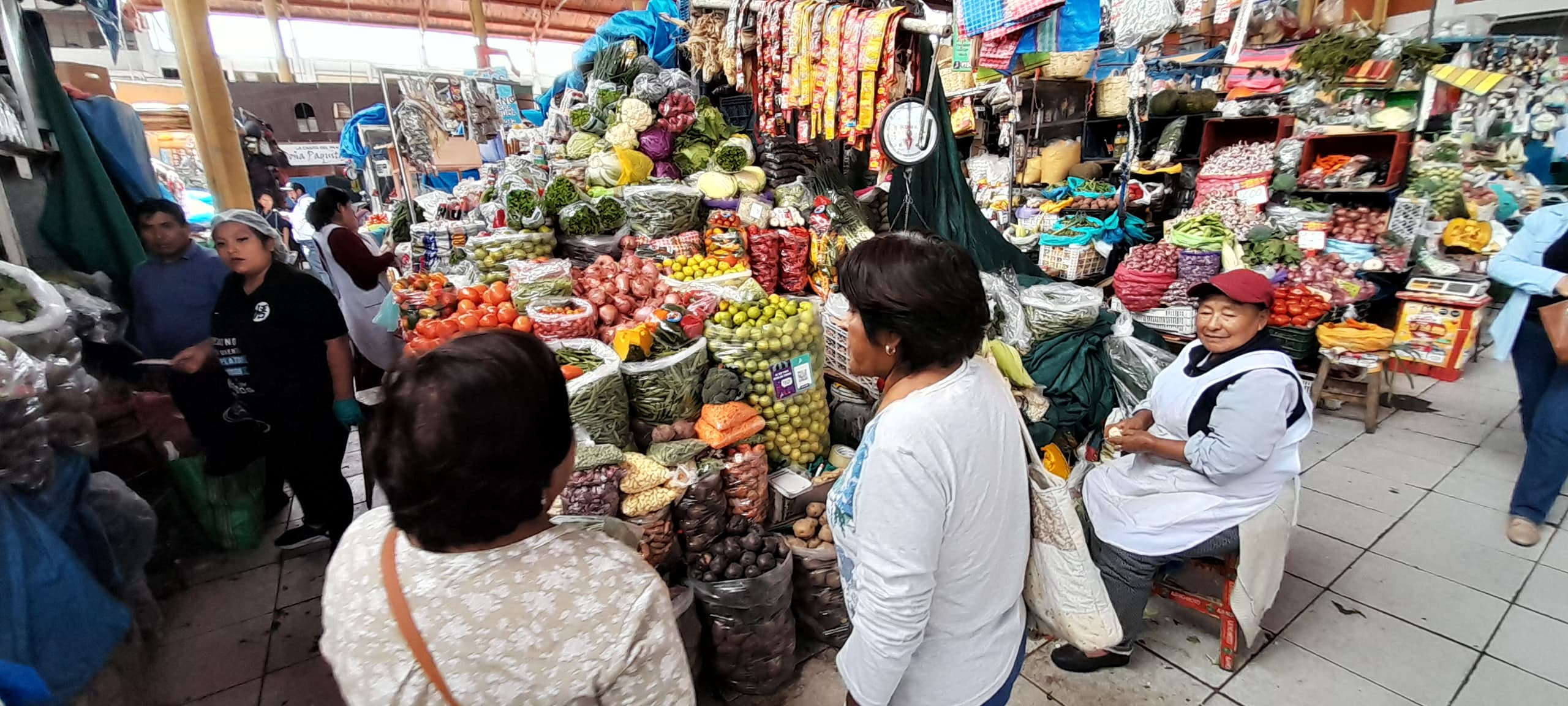 Inflación vuelve a golpear el bolsillo de arequipeños por alza en alimentos y transporte