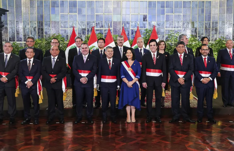 Juramentó el primer Gabinete Ministerial liderado por Luis Galarreta
