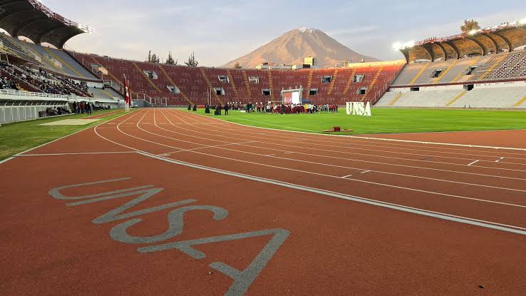 Nueva pista atlética de la UNSA no podrá albergar competencias internacionales