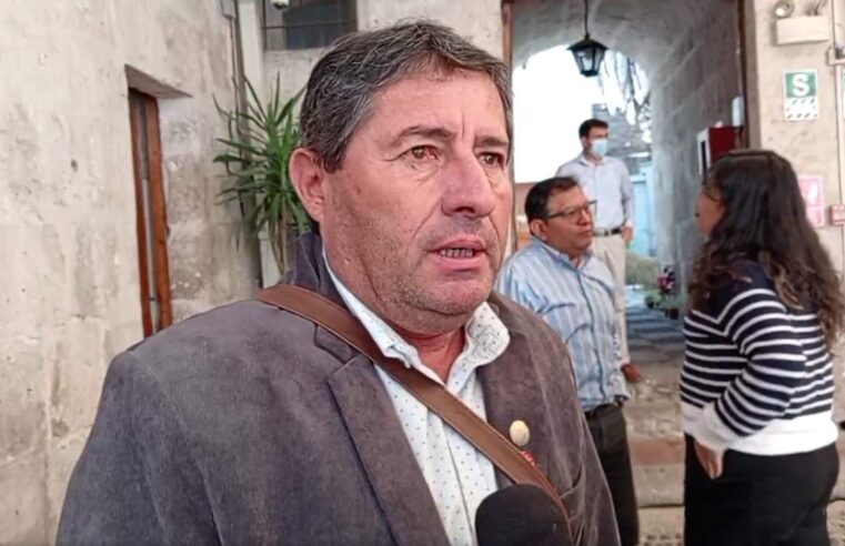 Falta de saneamiento impide invertir en cerca de 80 terrenos públicos de Quequeña