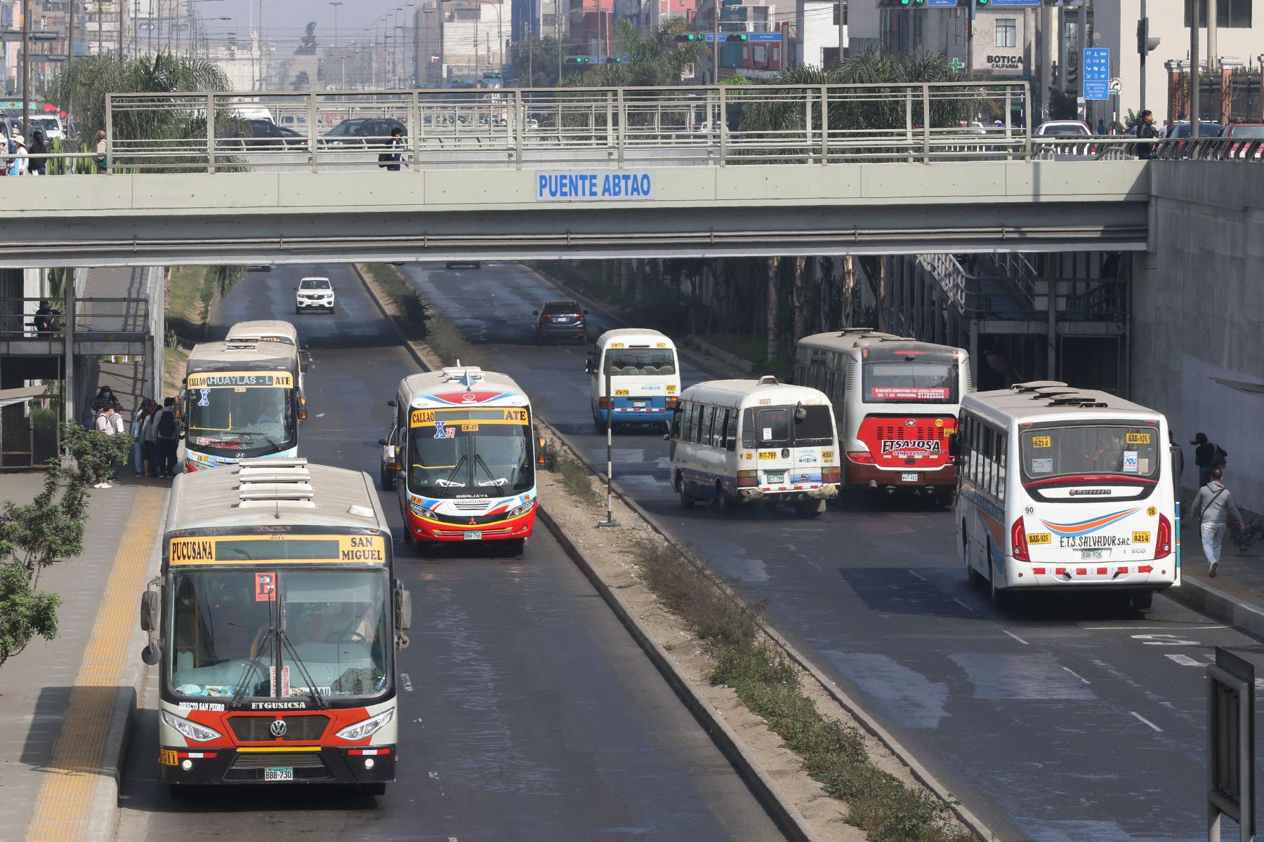 Gobierno destina S/ 105 millones para transporte ante alza de combustibles