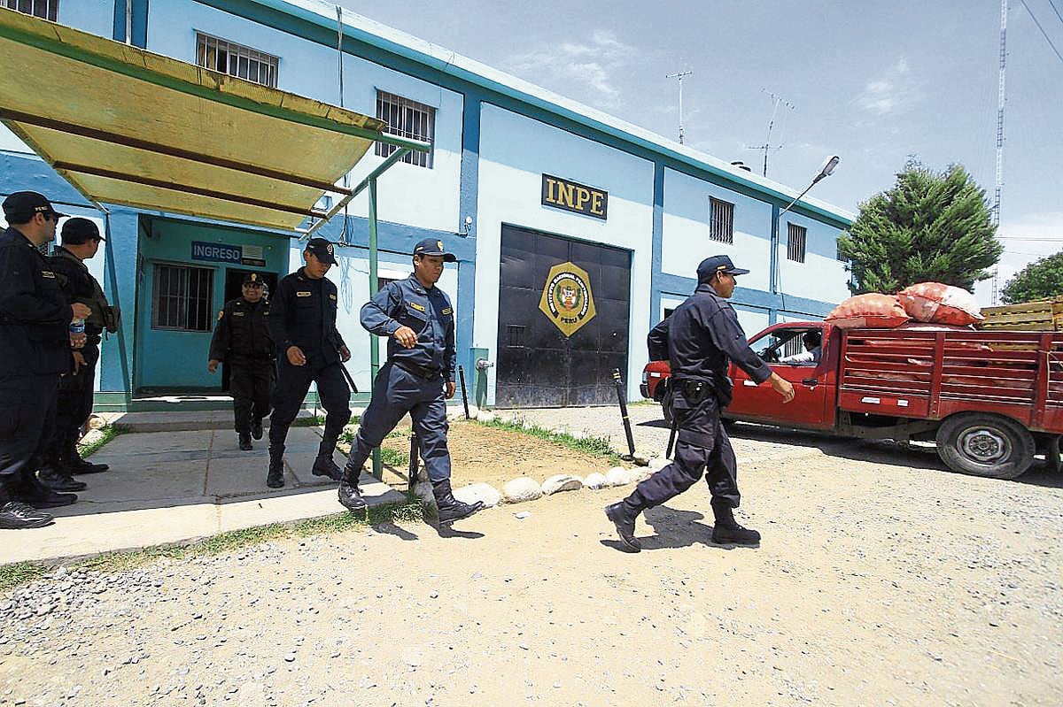 Mujer recibe 7 meses de prisión preventiva por intentar ingresar droga al penal de socabaya