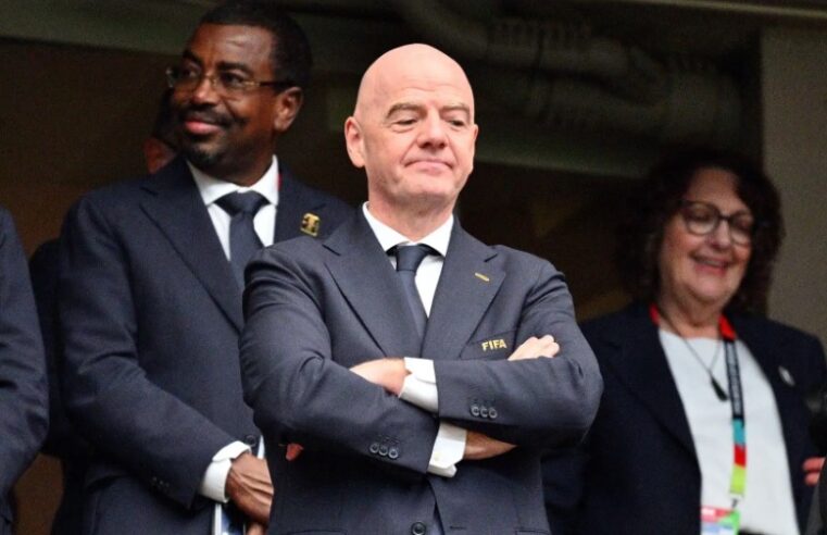 Asociación de Aficionados Europeos insiste en que Infantino deje la presidencia de la FIFA