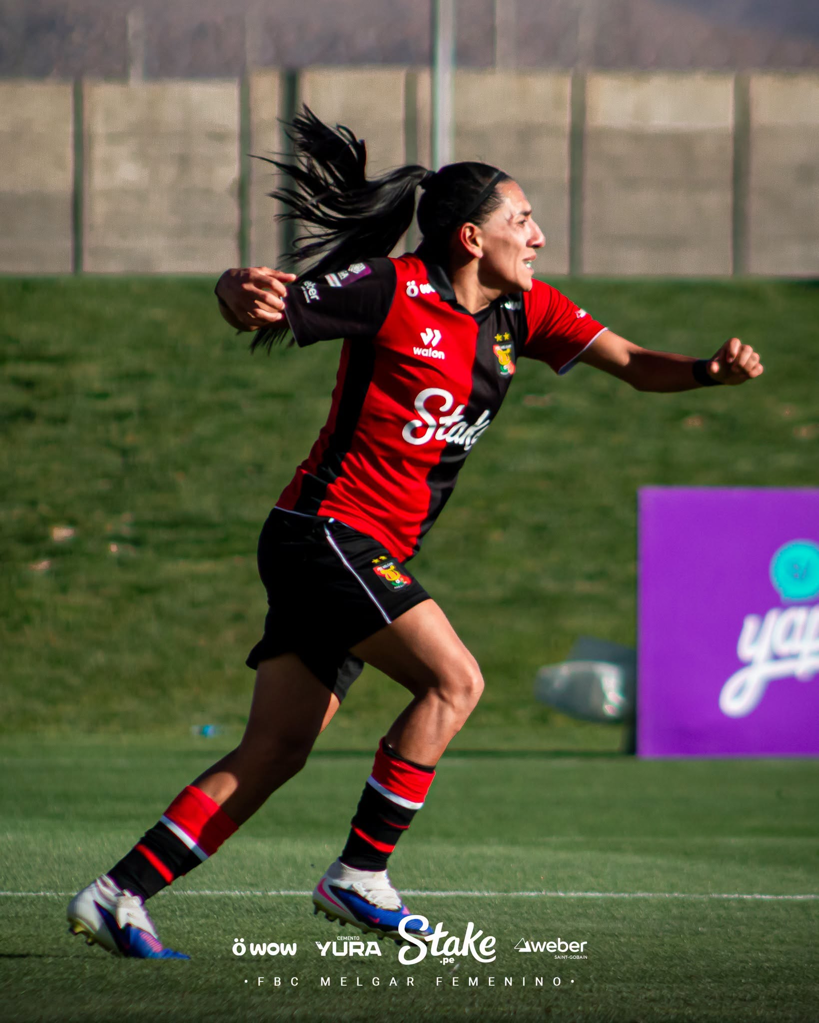 El FBC Melgar femenino goleó 5-0 a Flamengo en el CAR