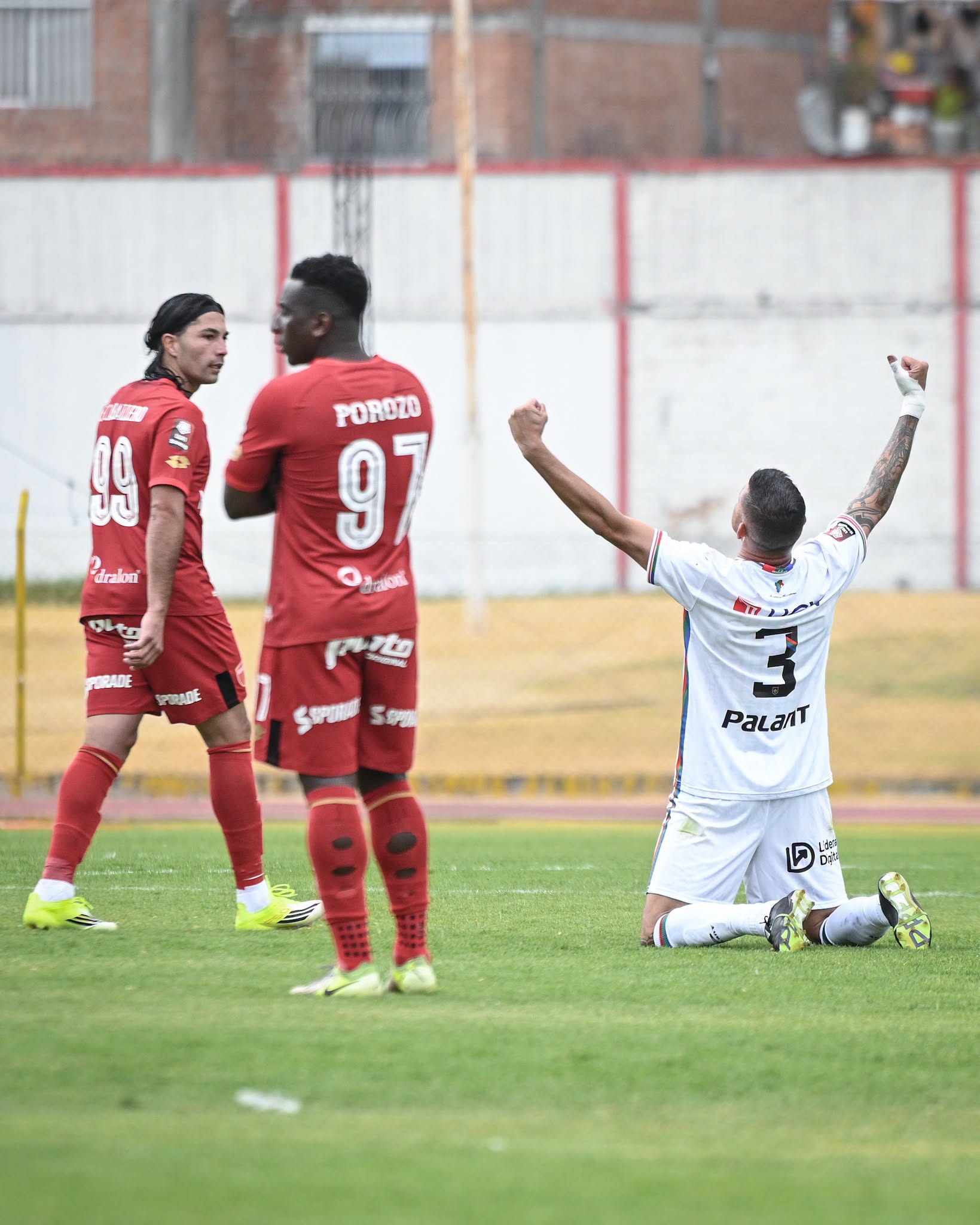 CD Moquegua gana y escapa del descenso por el momento