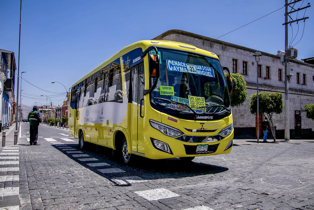 Diputados por Arequipa instan a la Municipalidad a reunirse asertivamente con los conductores del SIT