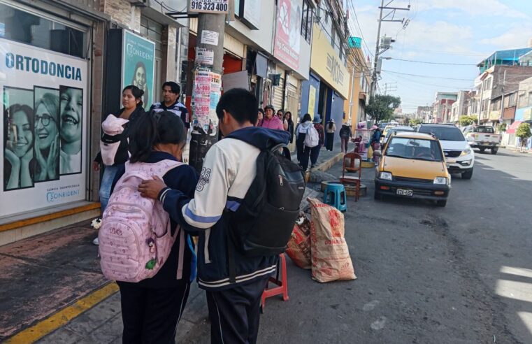 Los escolares fueron los más afectados por falta de comunicación entre alcaldesa y or
