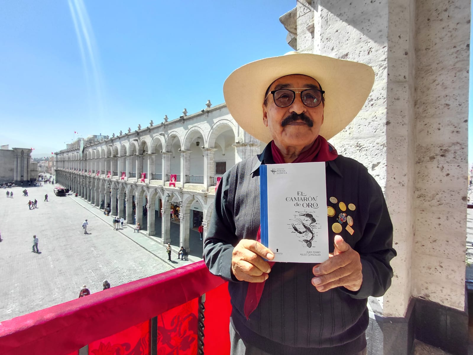 «Hay que fomentar los concursos de autores de poemas lonccos arequipeños»
