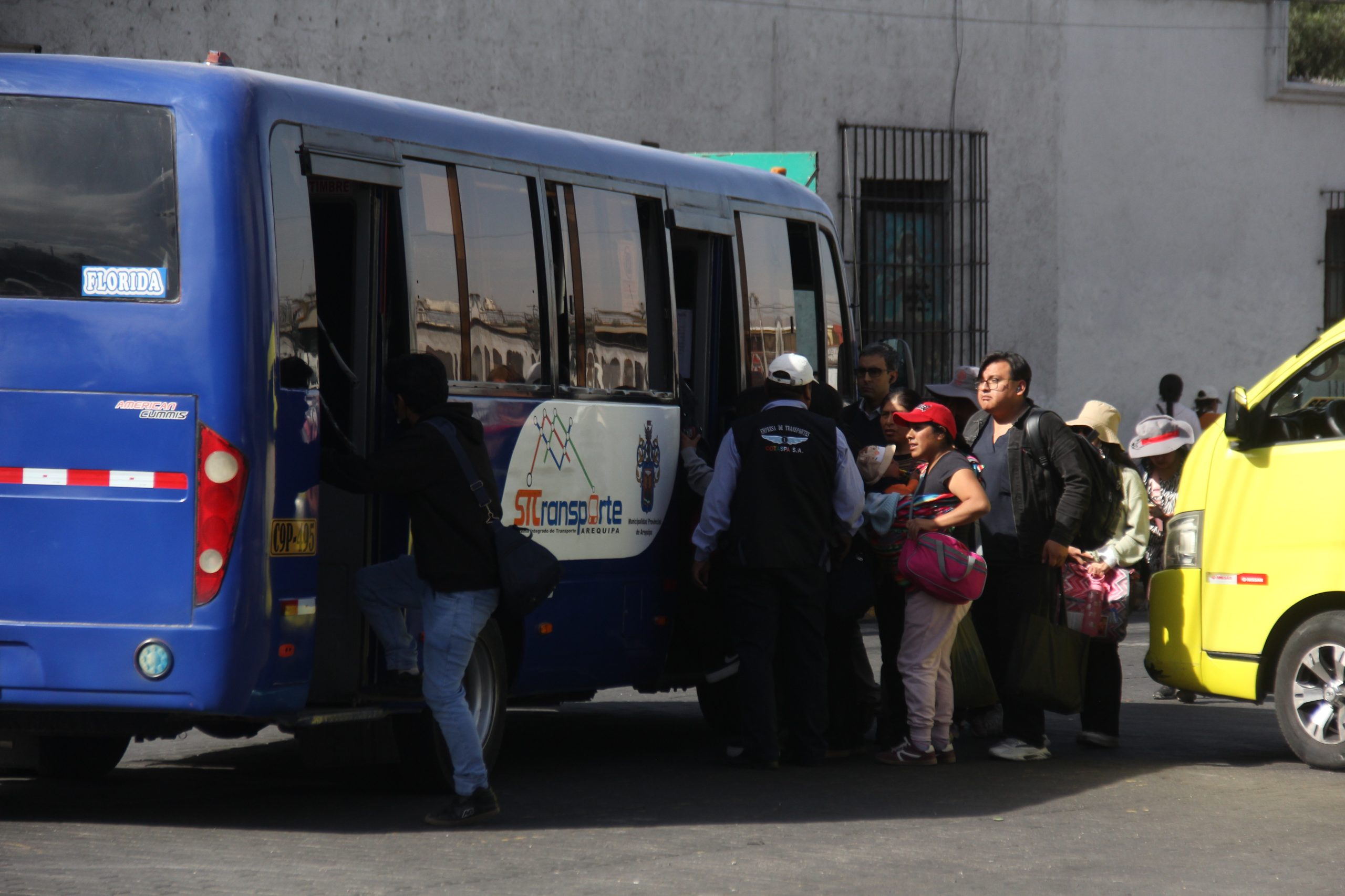 Usuarios exigen hacer cumplir pasaje de S/1 en Arequipa