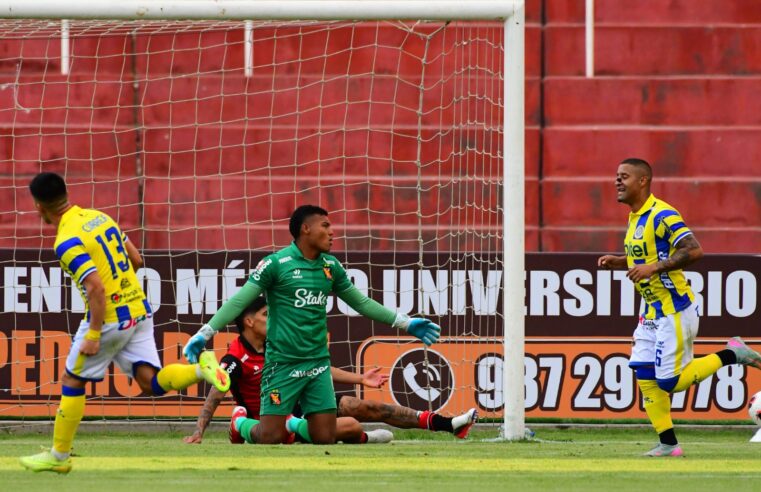 El colero FC Cajamarca humilló al FBC Melgar en Arequipa