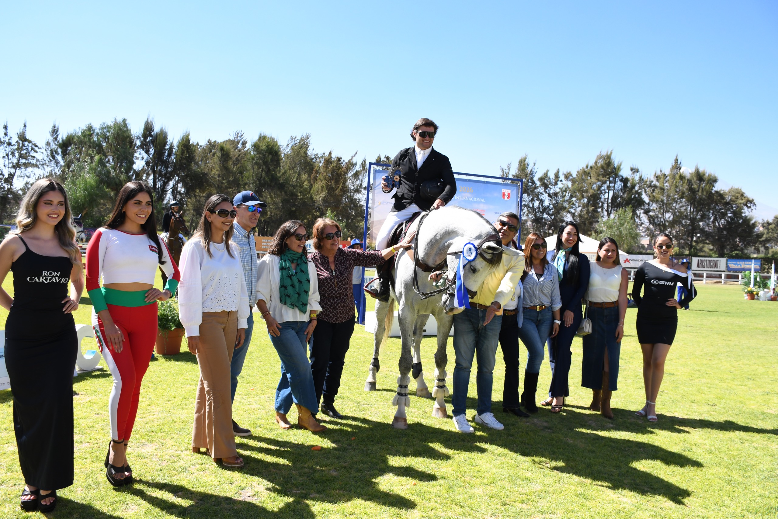 Julián Duprat ganador del concurso ecuestre «Ciudad de Arequipa»