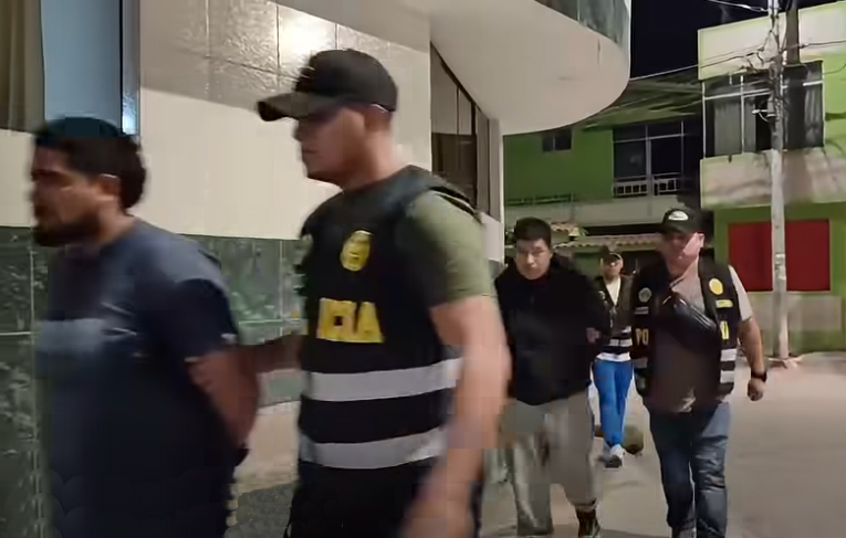 Capturan a cinco investigados por robo de vehículos y secuestro en Camaná