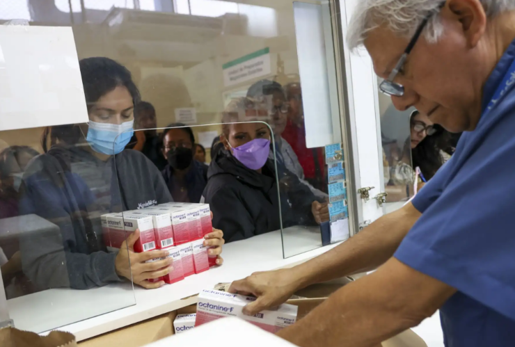 EsSalud activa compras inmediatas ante desabastecimiento de medicinas