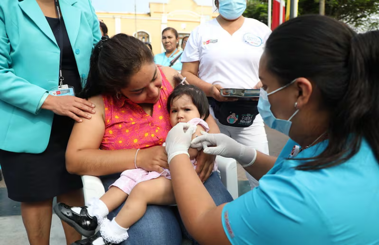 Arequipa registra menos del 50% de avance en vacunación contra sarampión